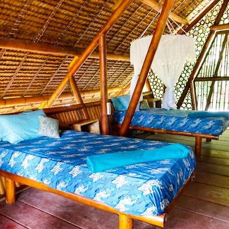 Southern Mentawai Outpost Hotel Sibigau Island Екстериор снимка