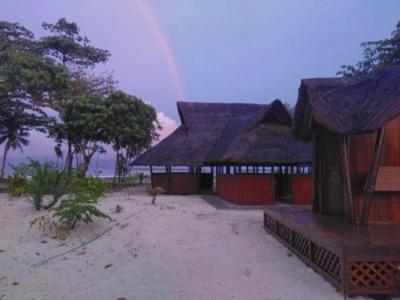 Southern Mentawai Outpost Hotel Sibigau Island Екстериор снимка
