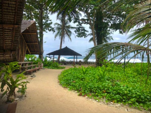 Southern Mentawai Outpost Hotel Sibigau Island Екстериор снимка